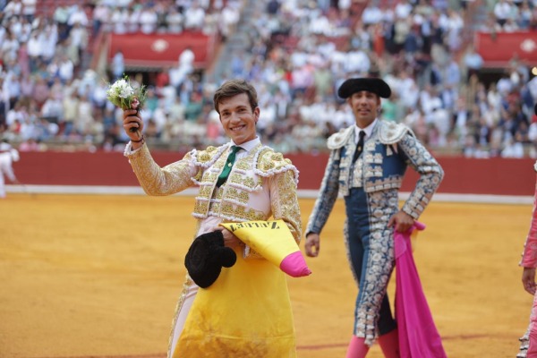 Javier Zulueta y Manuel Quintana triunfan en el inicio de la Feria de Córdoba