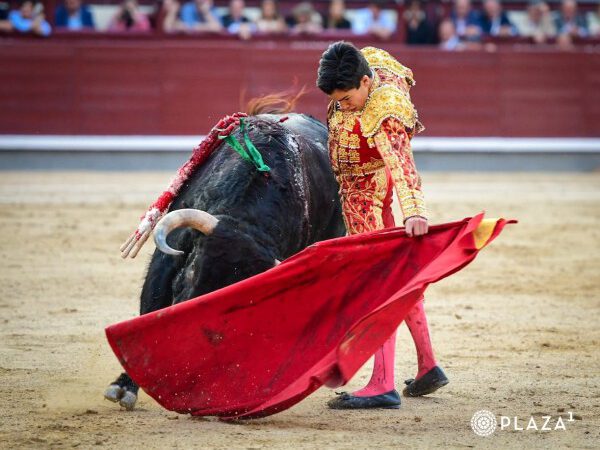 Entrega sin límites de Marco Pérez en una encerrona sin espada