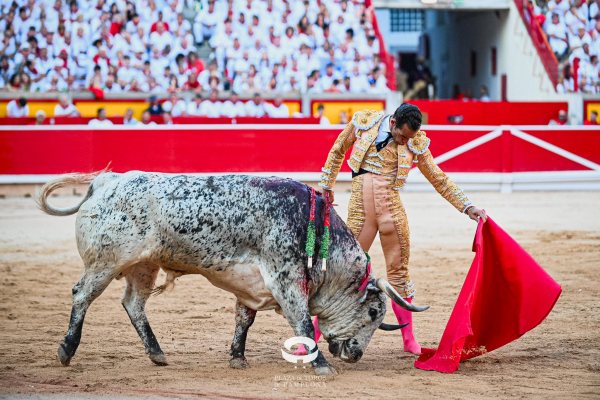 Pepe Moral corta una oreja en Pamplona y vuelve a dejar su sello en una plaza de primera