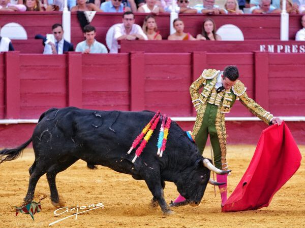 Molina deja su sello en su presentación en Málaga