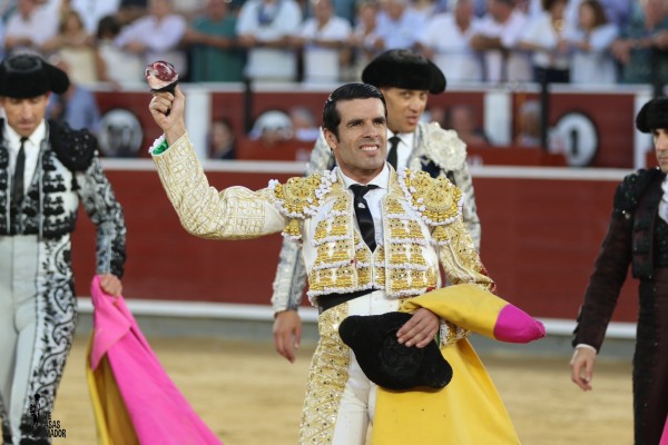 Luque y Emilio de Justo se imponen en Albacete