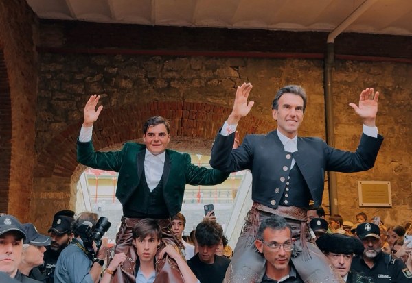 Sergio Galán y Sergio Pérez de Gregorio triunfan en el primer festejo de la feria de Valladolid