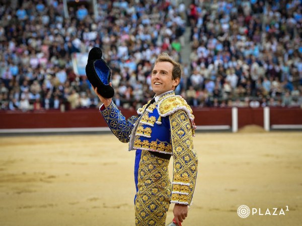 Román corta una oreja en una exigente tarde de Victorino Martín en Las Ventas