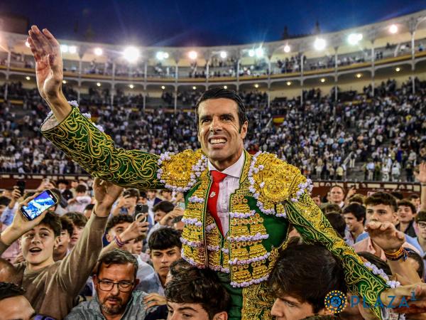 Puerta Grande para Emilio de Justo tras una tarde de verdad en Las Ventas