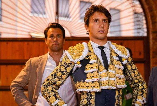 Roca Rey y su hermano Fernando finalizan su relación de apoderamiento