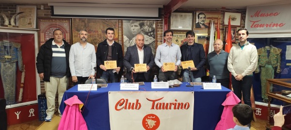 El Club Taurino ‘Villa de Pinto’ acoge una jornada dedicada al Alfarero de Oro