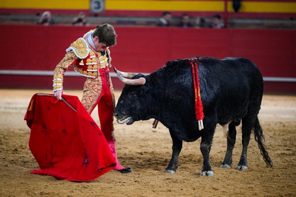 Borja Jiménez y Tomás Rufo, oreja por coleta en el duelo de Valdemorillo