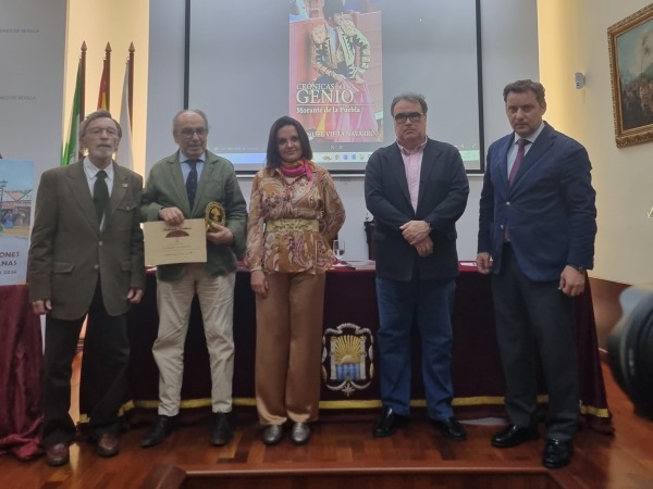 Presentada la II edición del libro ‘Crónicas de un Genio, Morante de la Puebla’, de Manolo Viera