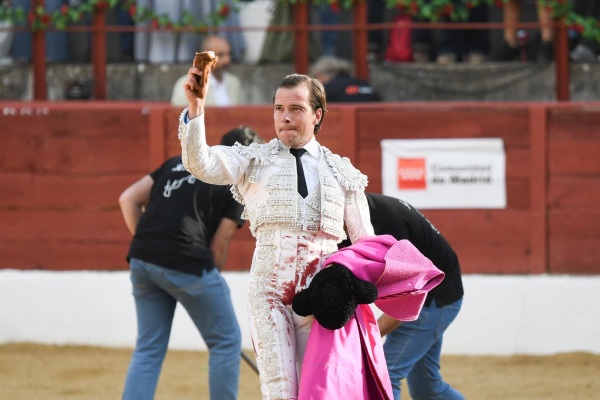 Javier Cortés y Álvaro Burdiel, sendas orejas en la clasificatoria de Algete