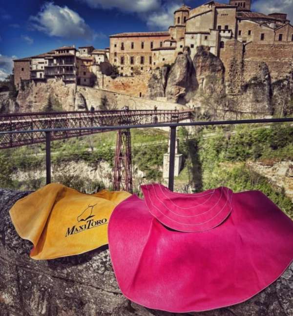 El Círculo Taurino sorteará 30 capotes y regalará entradas para la clase práctica de la Feria de San Julián a los niños que acudan a la jornada de toreo de salón