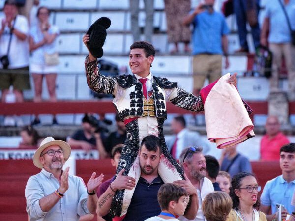 David Gutiérrez triunfa en el inicio de la Feria de Cáceres
