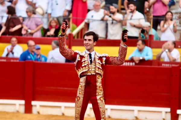 Nuevo golpe de autoridad de Samuel Navalón en Alicante