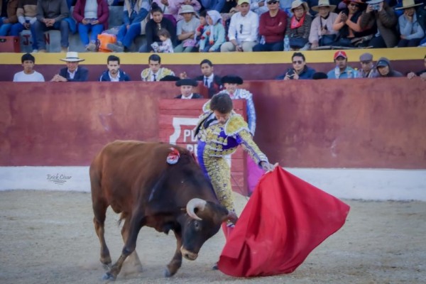 Lama de Góngora destaca en la corrida de Pullo