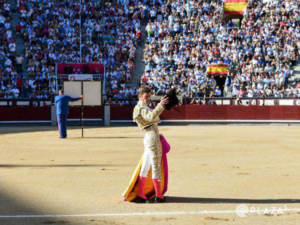 Una gran faena de Borja Jiménez en una dura encerrona en Madrid