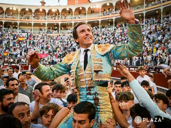 Román y ‘Gallarete’, un tándem de Puerta Grande en Madrid