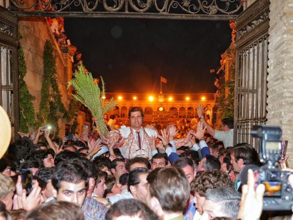 Morante desata el fervor en el Corpus de Sevilla