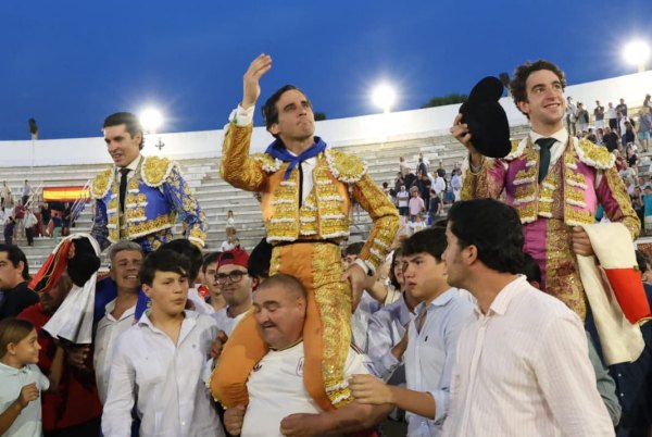 Valor y buen toreo en el cierre de la Feria de Torrejón de Ardoz