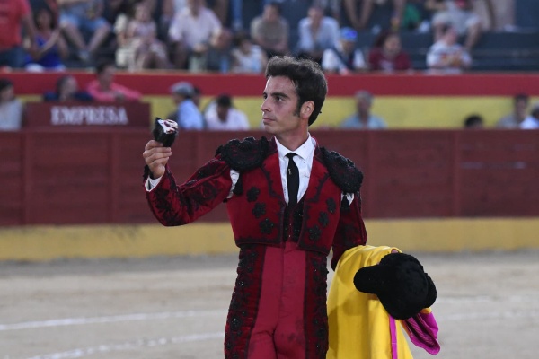 Alejandro Marcos corta la única oreja en la semifinal de la Copa Chenel en Valdetorres de Jarama