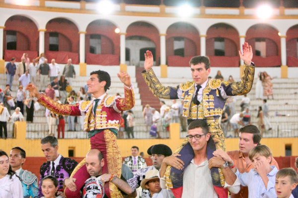 David Gutiérrez y Pepe Martínez ponen el listó alto en la primera novillada del Circuito de Extremadura