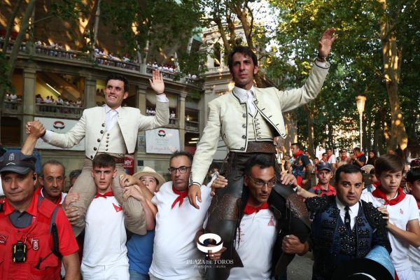 Armendáriz y Guillermo Hermoso de Mendoza, profetas en su tierra