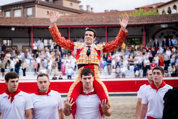 Emilio de Justo y un bravo Murteira en Azpeitia
