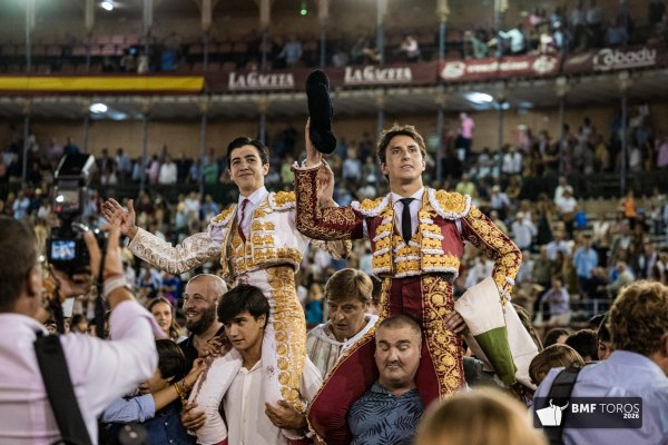 Roca Rey y Marco Pérez, un tándem de triunfo en Salamanca