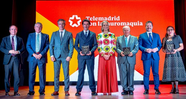 Alejandro Talavante y Victoriano del Río, galardonados en los XXIV Premios Taurinos de Telemadrid