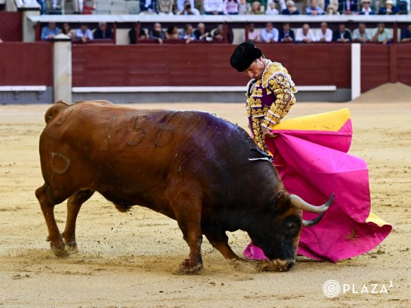 La pureza de Urdiales bajo el aguacero en Las Ventas